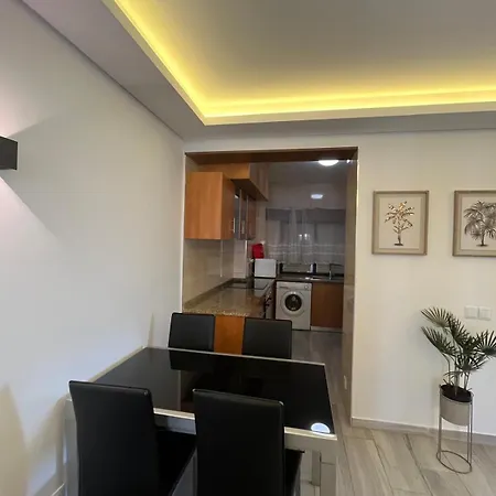 Apartment Modern 2br - Pool - Garage -